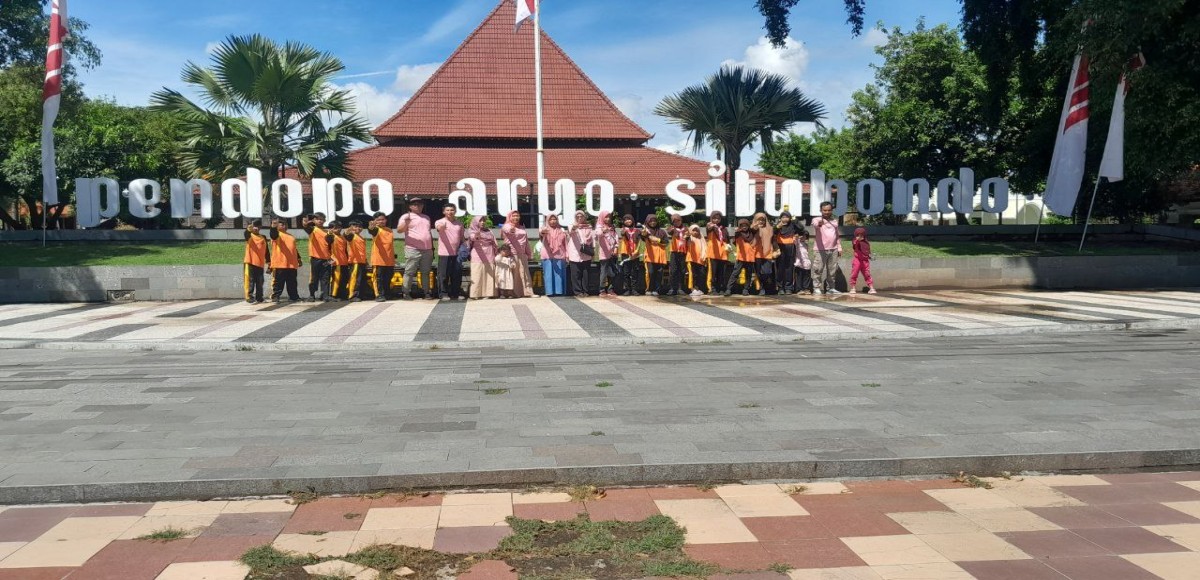 Banner Sekolah